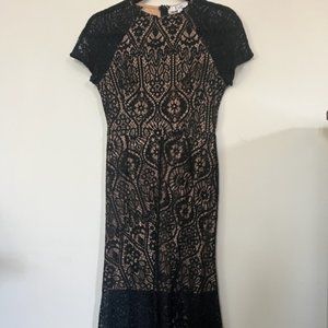 LF  NWT EVIE Black and Nude Lace hi-low midi formal dress size (S)